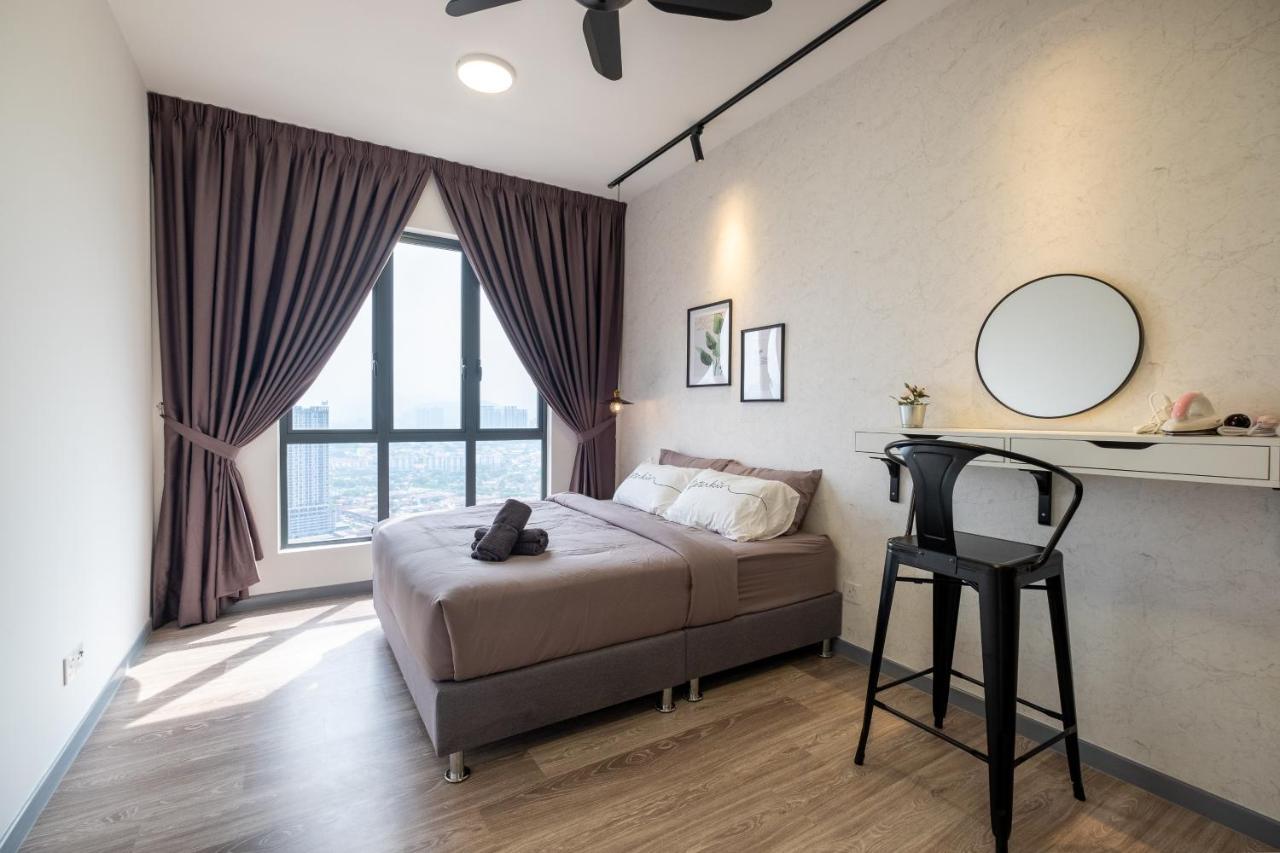 Contemporary United Point 6 Pax 现代风格 Desa Park & Mont Kiara Lejlighed Kuala Lumpur Eksteriør billede